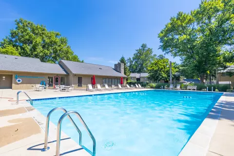 4949 Bobwhite Ln #00704, Indianapolis, IN 46254