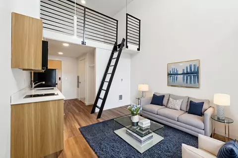 9208 20th Ave SW #318, Seattle, WA 98106