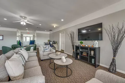 1661 Woodard Ave #423, Cleburne, TX 76033