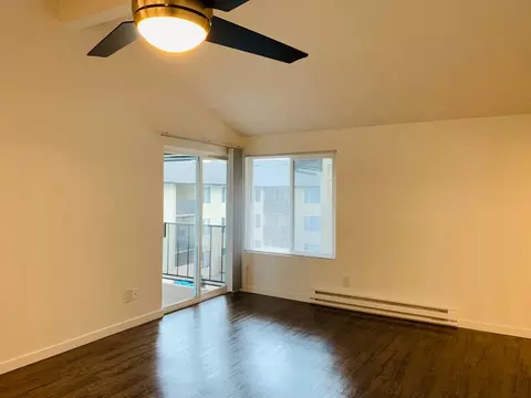 11300 3rd Ave NE #331, Seattle, WA 98125