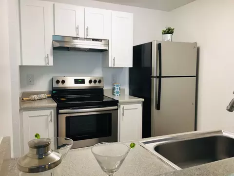 11300 3rd Ave NE #331, Seattle, WA 98125