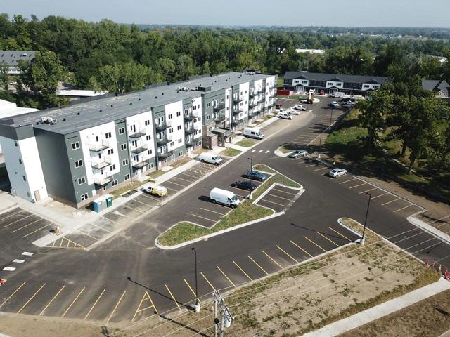 648 Marion Blvd #648-202, Marion, IA 52302