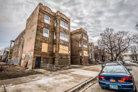 1807 S St Louis #1809-3C, Chicago, IL 60623