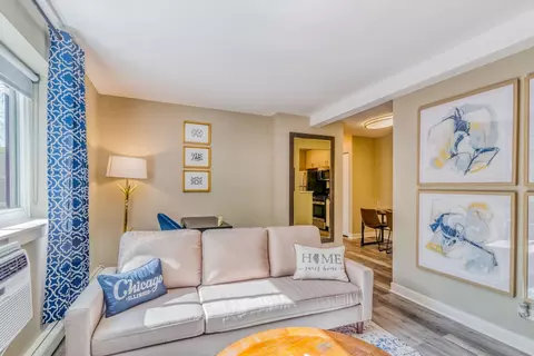 5115 N Sheridan Rd #312, Chicago, IL 60640