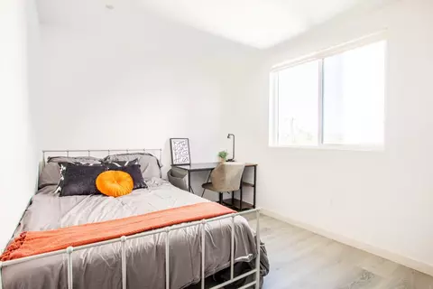 1816 W Adams Blvd, Los Angeles, CA 90018
