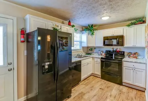 1050 Denzil Dr #1100 -1100-3, Hopkinsville, KY 42240