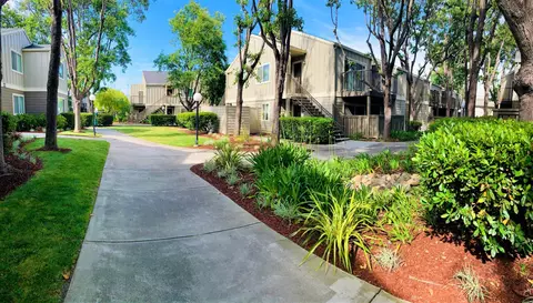 555 E Washington Ave #2204W, Sunnyvale, CA 94086