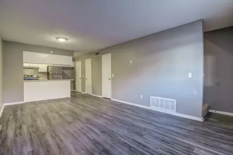2221 N Meridian Ave #409, Oklahoma City, OK 73107