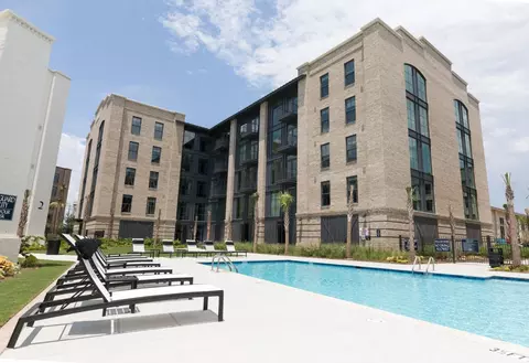 6 Huguenin Ave #2-205, Charleston, SC 29403