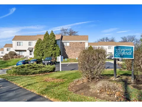 3296 83rd St #3272, Woodridge, IL 60517