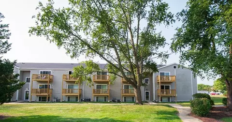 2510 Canterbury Rd #0205, Urbandale, IA 50322