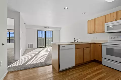 2412 E 4th St #110, Pierre, SD 57501
