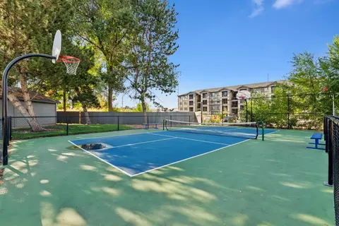 5122 W Stoker Ln #H-306, Boise, ID 83703