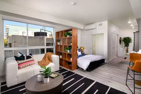 750 S Oxford Ave #530, Los Angeles, CA 90005