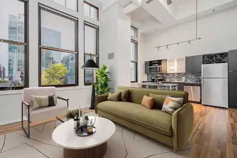 309 Vine St #01-835, Cincinnati, OH 45202