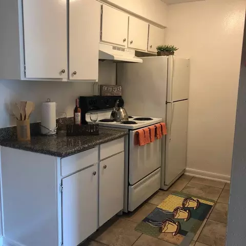 6353 Skyline Dr #97, Houston, TX 77057