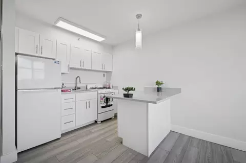 1320 W Somerville Ave #0308, Philadelphia, PA 19141
