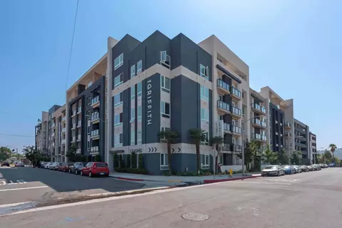 435 W Los Feliz Rd #569, Glendale, CA 91204