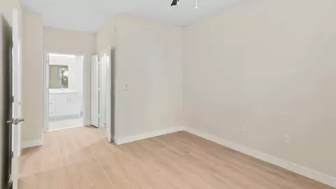 101 Mclellan Dr #3033, South San Francisco, CA 94080