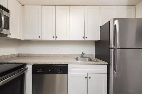 2311 Spruce St #204, Philadelphia, PA 19103