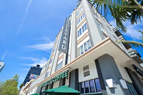 5353 Wilshire Blvd #200, Los Angeles, CA 90036