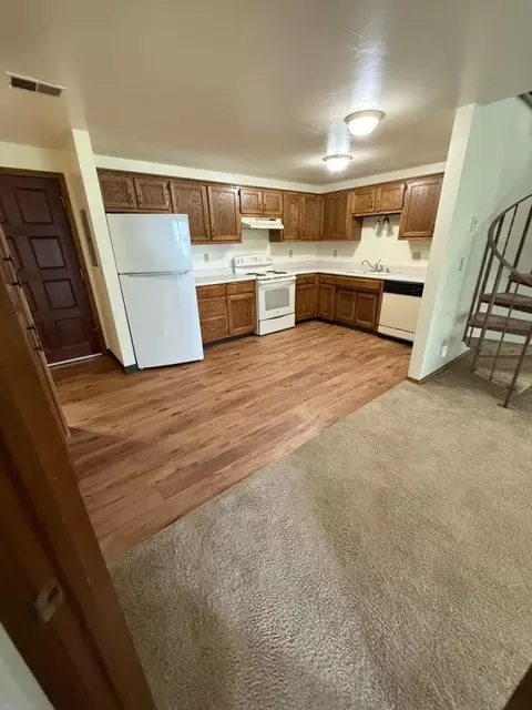 1901 Ridgeway Dr #1901-075, De Pere, WI 54115