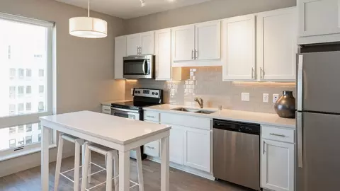 18 15th St W #304, Minneapolis, MN 55403