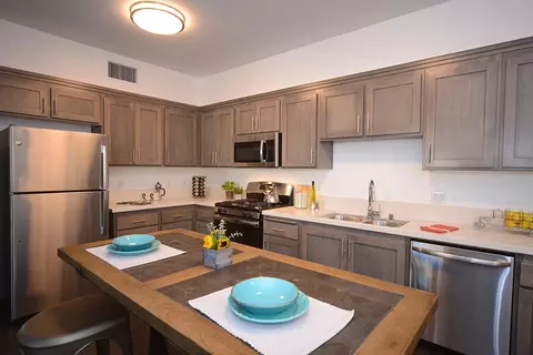 81 Maegan Pl #205, Thousand Oaks, CA 91362