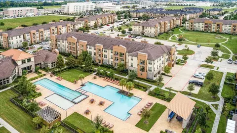 2500 Business Center Dr #09302, Pearland, TX 77584
