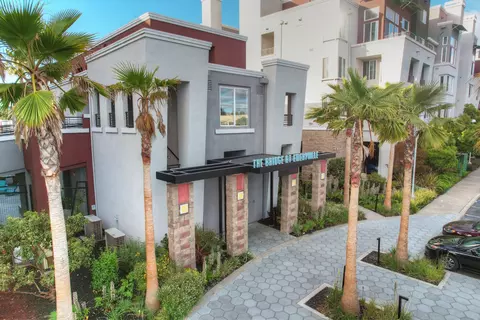 1325 40th St #2E-3995, Emeryville, CA 94608