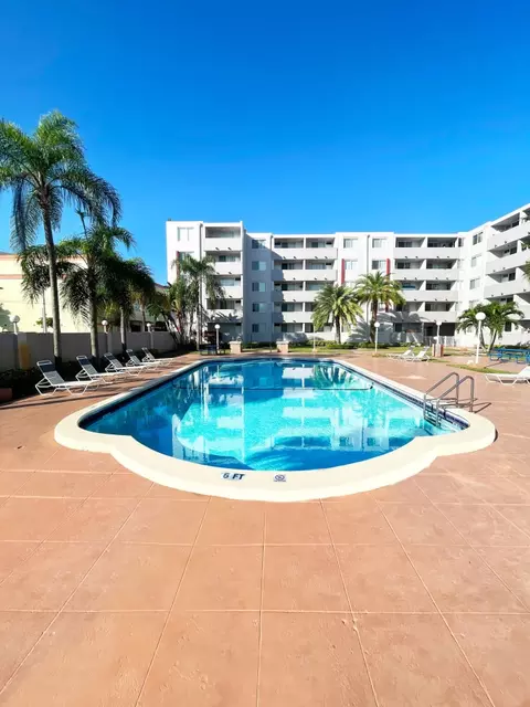 999 NE 167th St #0406, North Miami Beach, FL 33162