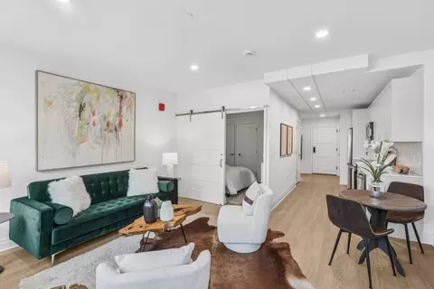 8605 Cameron St #0410, Silver Spring, MD 20910