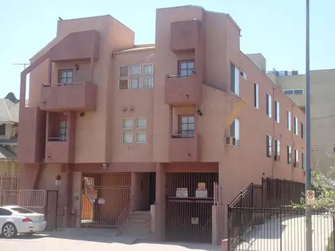909 Irolo St #202, Los Angeles, CA 90006