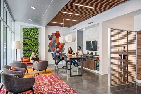 800 J St #0615, Sacramento, CA 95814