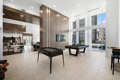 1810 Main St #1019, Houston, TX 77002