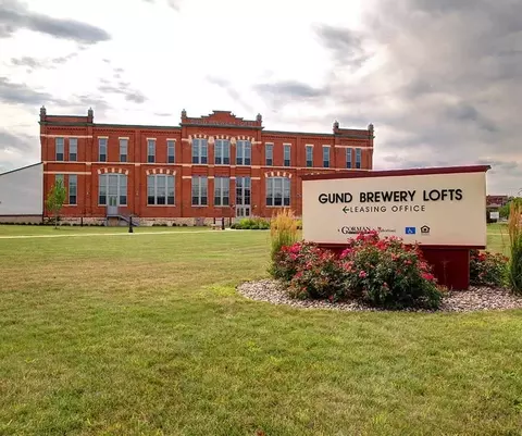 2130 South Ave #304, La Crosse, WI 54601
