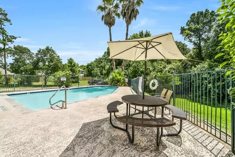 16700 Golf Club Dr #D-216, Crosby, TX 77532