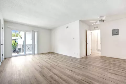 1545 N Laurel Ave #203, Los Angeles, CA 90046