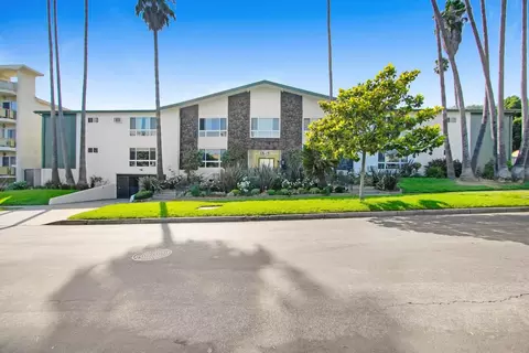 1545 N Laurel Ave #203, Los Angeles, CA 90046