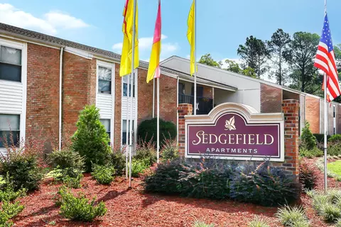 1300 Valparaiso Dr #F03, Florence, SC 29501