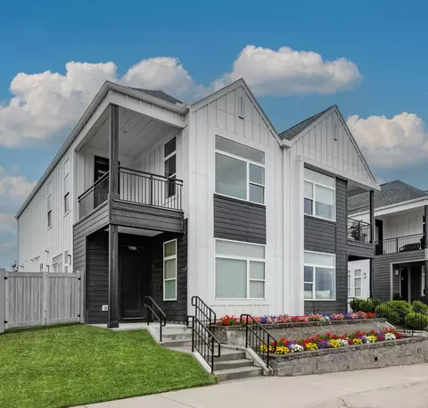 1818 S 204th St #1672, Elkhorn, NE 68022