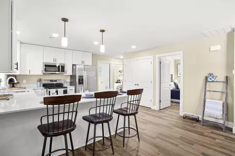 15-50 Mountain View Dr #6HC, Lebanon, NH 03766