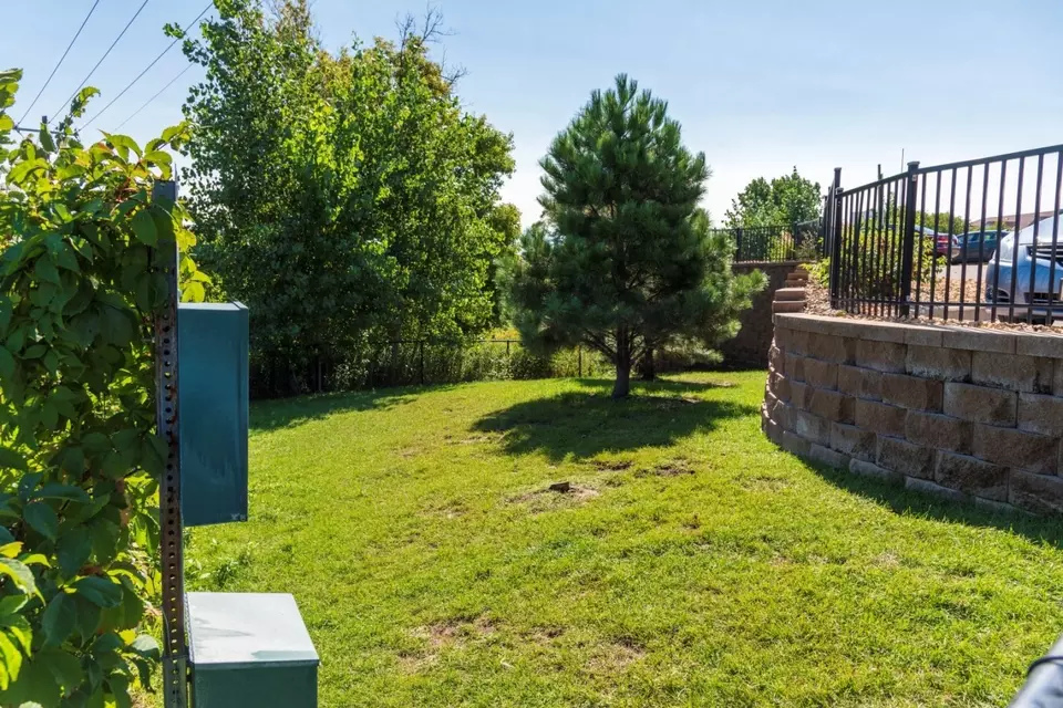  350 Nathan Ln #529, Plymouth, MN 55441 photo 61