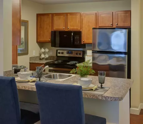 15 Princeton Dr #70-103, Hooksett, NH 03106