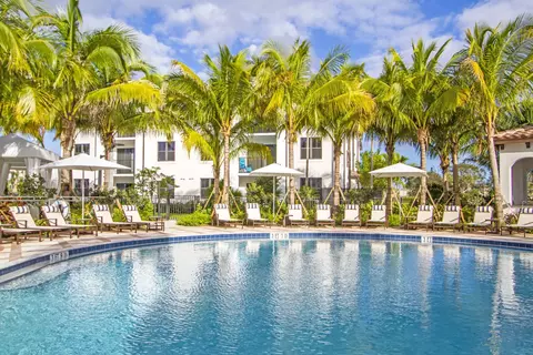 100 NW 33rd Ave, Pompano Beach, FL 33069