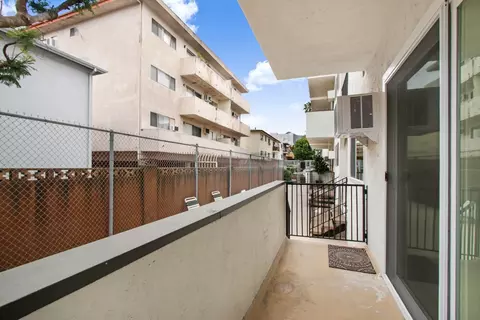 1333 N Martel Ave #103, Los Angeles, CA 90046