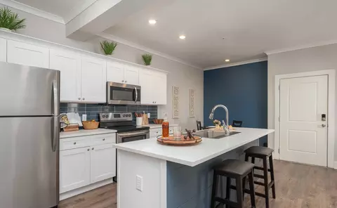 625 Us Hwy 29 #D301, Athens, GA 30601