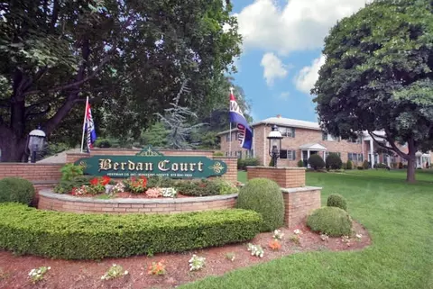 2 Hazen Ct #B, Wayne, NJ 07470