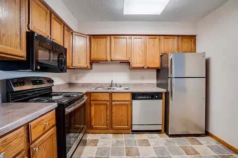 801 Main St #206, La Crosse, WI 54601