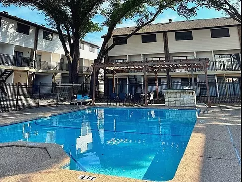 1300 S 11th St #1103, Waco, TX 76706